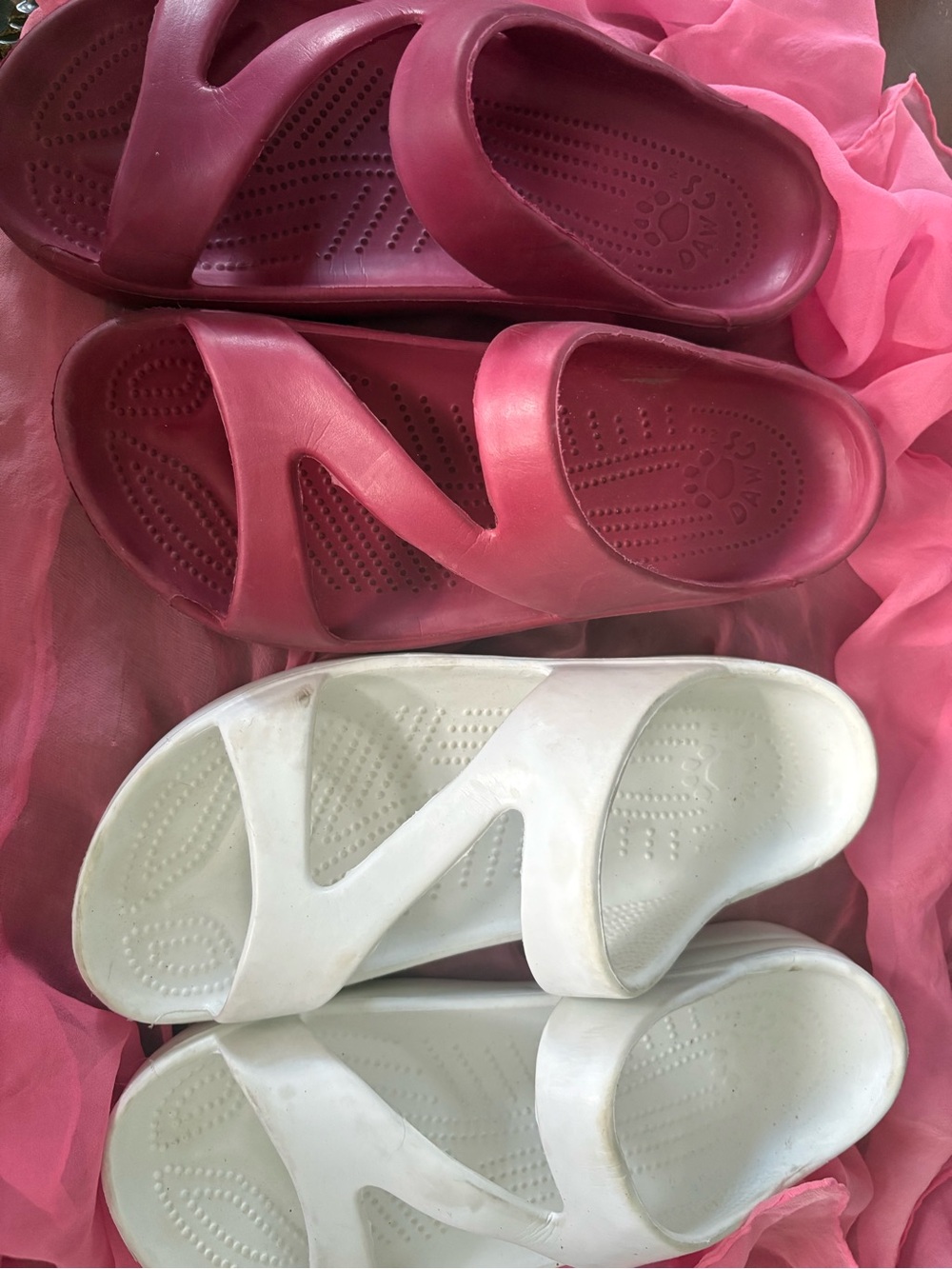 Dwags Women’s Slide Sandals in Pink and White - Cushioned Slip-On Comfort